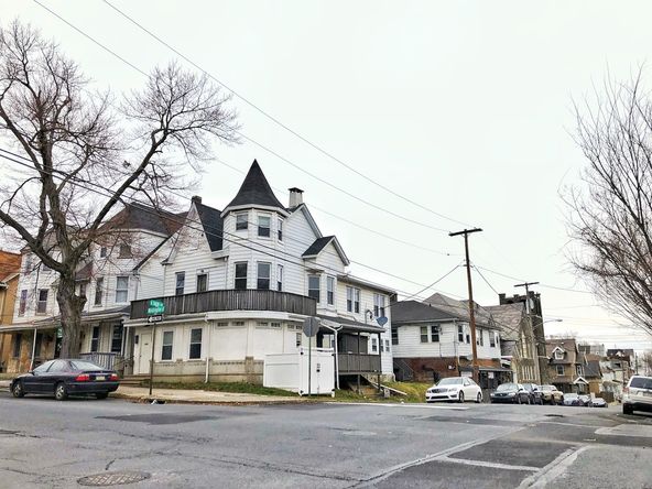 Washington Street Commons: 1401 Washington St, Easton, PA 18042